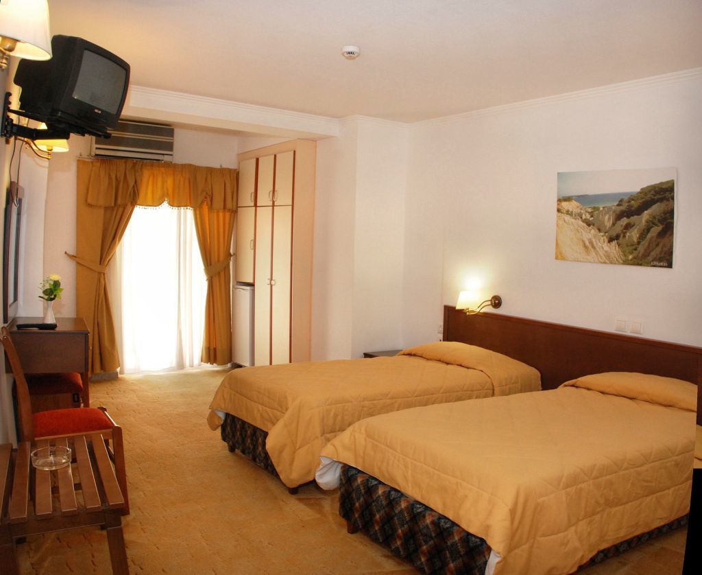 Astoria Hotel Khartáta Kültér fotó
